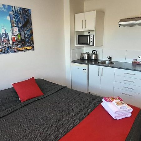 The Hibernian Studio Apartments - 4 Latter Street Timaru Exteriér fotografie